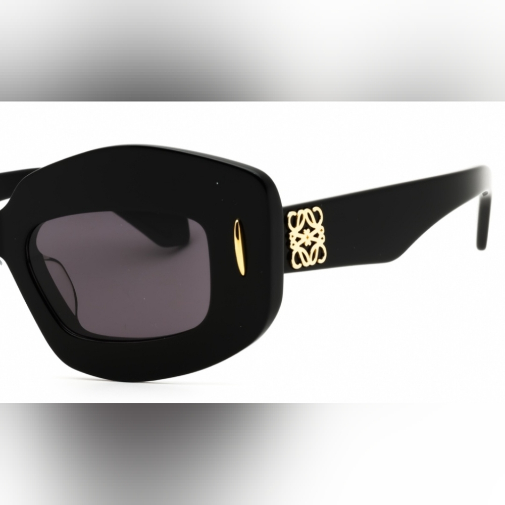 Loewe LW40114F Woman's Sunglas - Picture 3 of 5